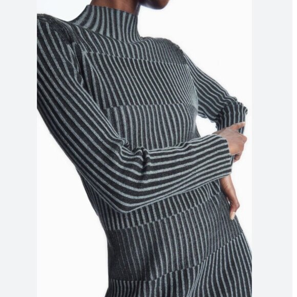 COS Ribbed Knit Mock Neck Long Sleeve Sweater Thick Midi Dress Blue Black Size L - Picture 1 of 11